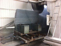 長泰芝麻黑石材廠 專業(yè)石材加工，鑄就建筑之美