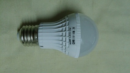 【優(yōu)先節(jié)能照明LED球泡燈批發(fā) 低耗能亮度高LED燈泡廠家批發(fā)】價格,廠家,圖片,LED球泡燈,聊城市東昌府區(qū)榮興電料五金燈具總匯-